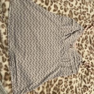 Loose tank grey & pink trim